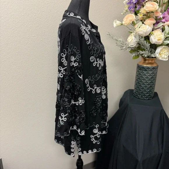 Lauren Michelle Woman 3X Black Tunic Top Embroidered Floral Sequin Acce - Picture 5 of 8